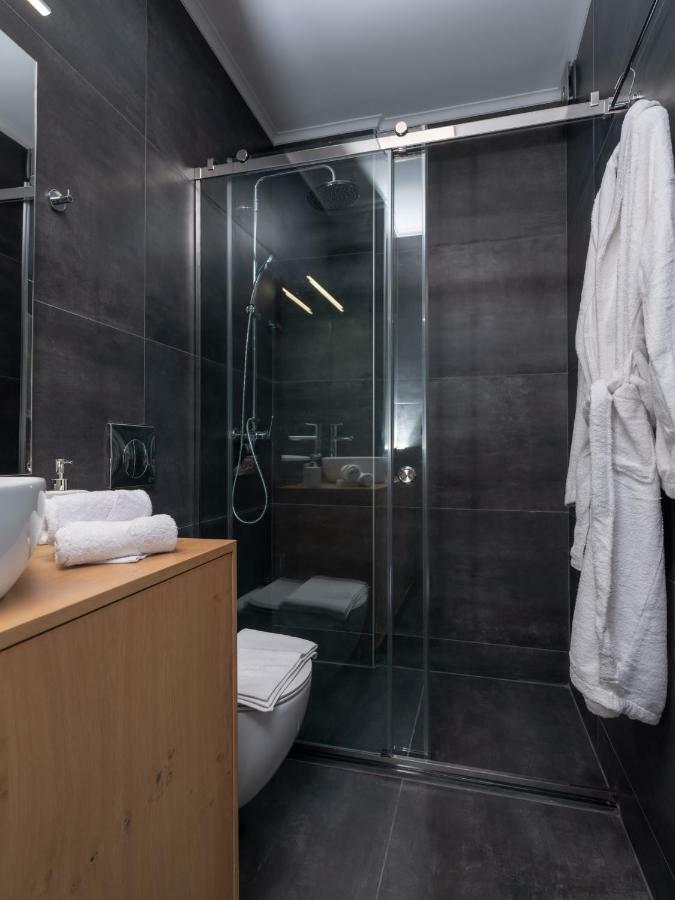 Elegant Urban Apartment Heraklion  ภายนอก รูปภาพ