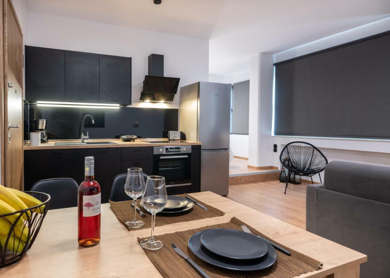 Elegant Urban Apartment Heraklion  ภายนอก รูปภาพ