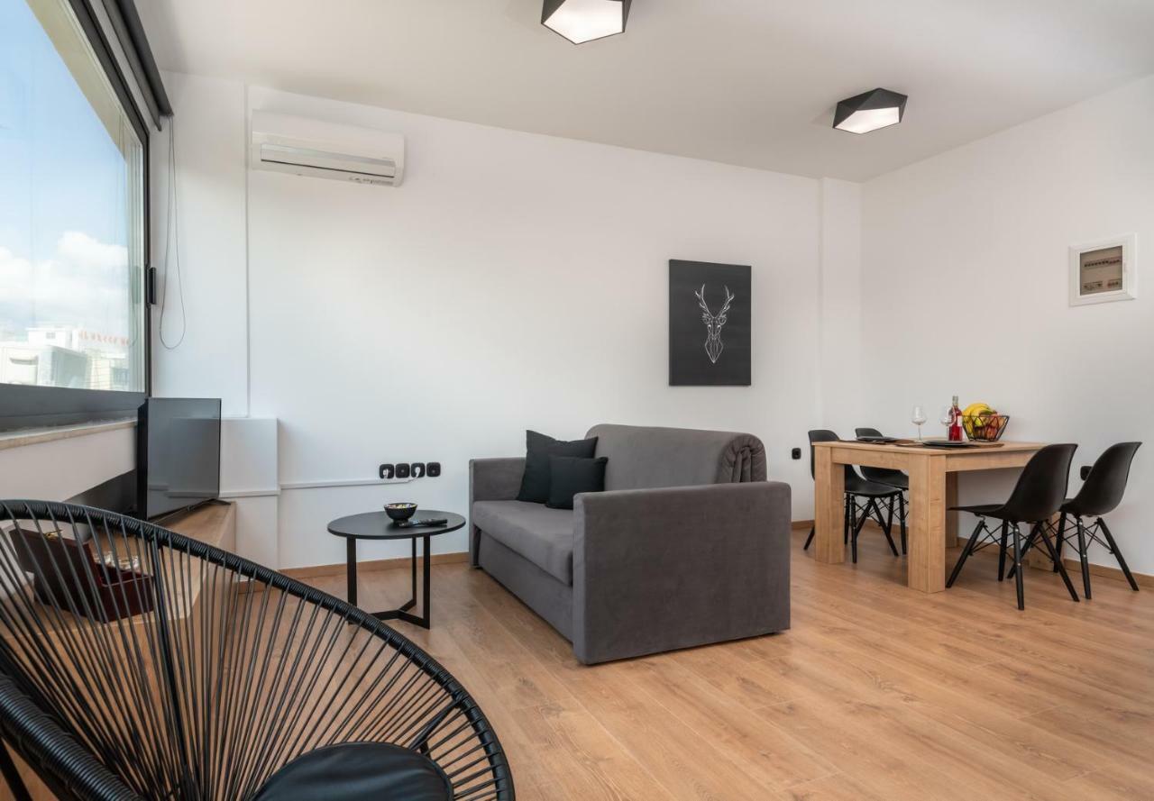 Elegant Urban Apartment Heraklion  ภายนอก รูปภาพ